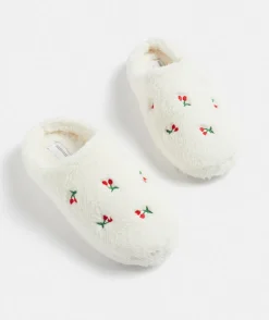Sussan Slippers><noscript><img data-lazyloaded=