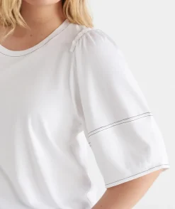 Sussan Tops|T-Shirts>Contrast Stitch Puff Sleeve Top