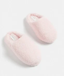 Sussan Slippers|Everyday Icons><noscript><img data-lazyloaded=