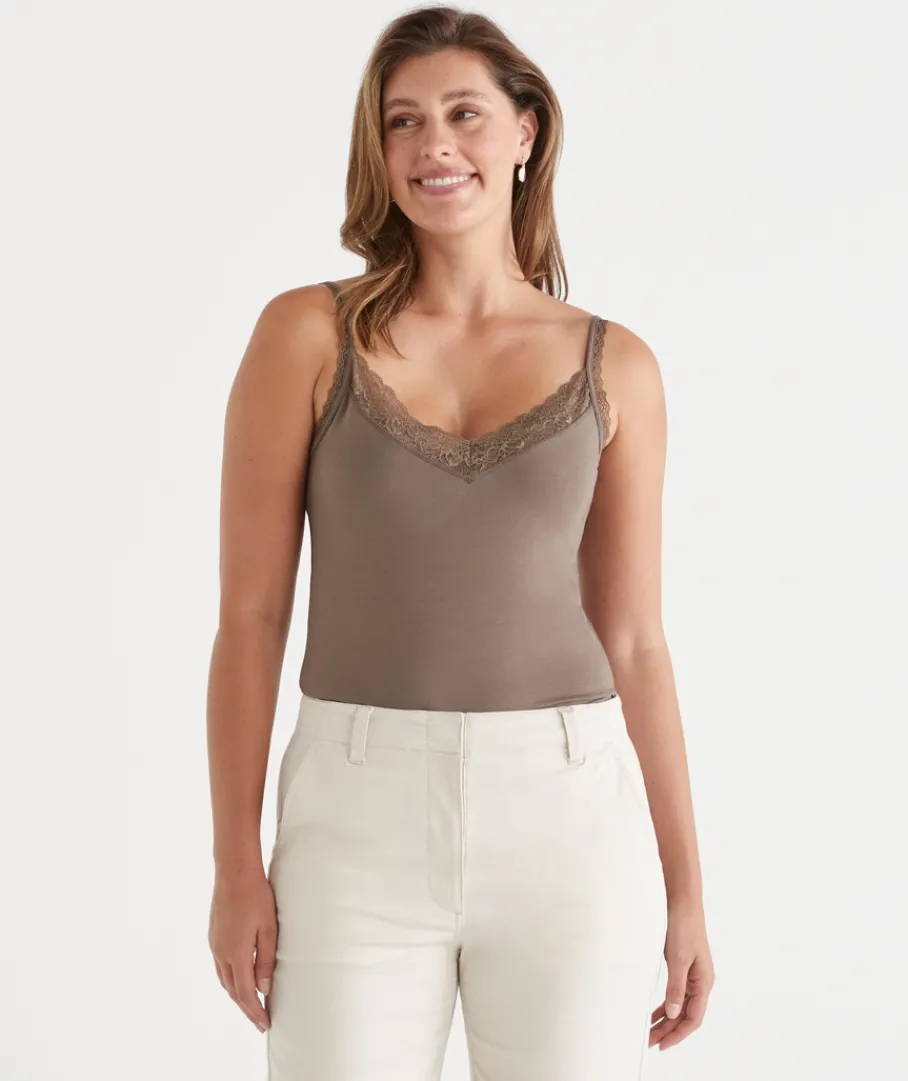 Sussan Tops>Lace Detail Layering Cami