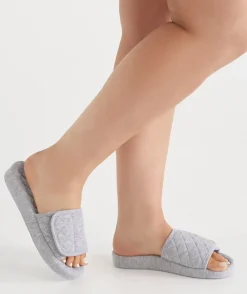 Sussan Slippers><noscript><img data-lazyloaded=